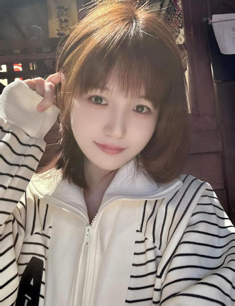 小仓千代舰长写真cos：彰显完美化身，为cosplay界带来新的范本