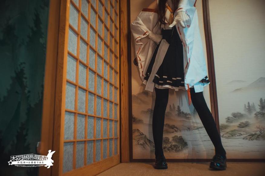 “木花琳琳是勇者肉丝换装”摄影：为角色美貌代言